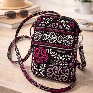 🎀 Vera Bradley Pink & Black Quilted Crossbody | EUC